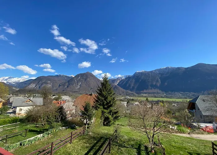 Apartment Vita דירה *